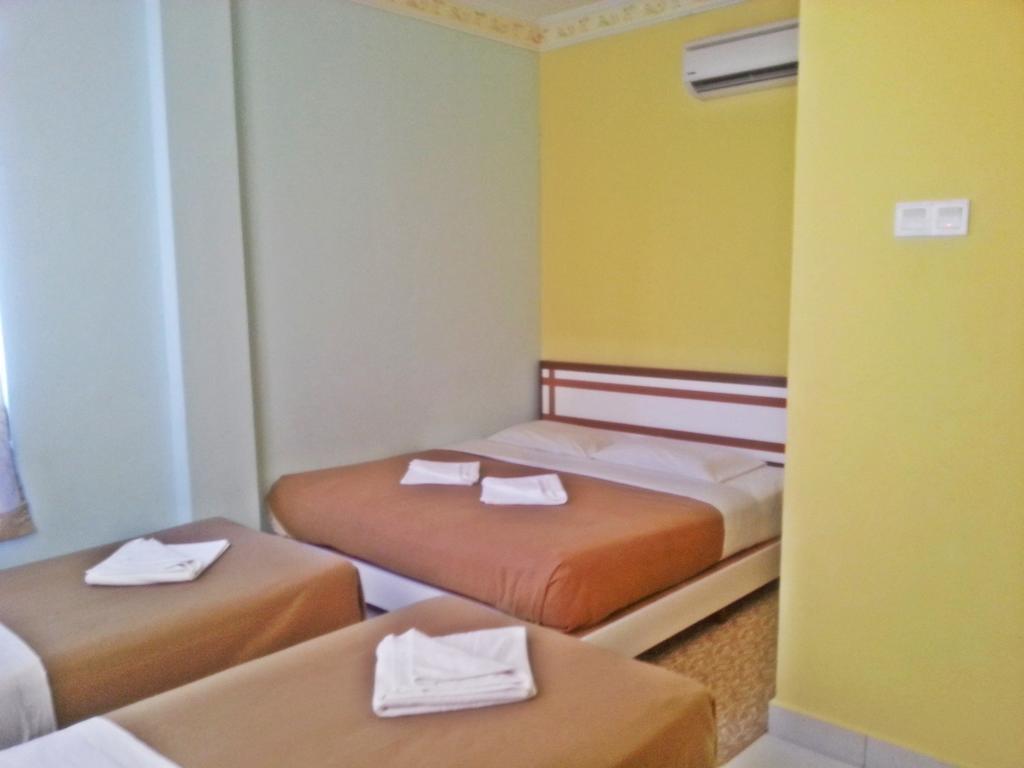 Sakiza View Hotel Мерсинг Номер фото
